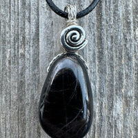 Hypersthene Pendant - Magical Stone to Develop Psychic Abilities