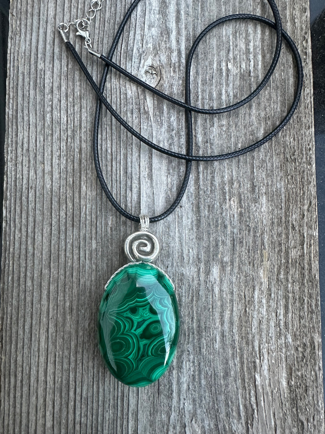 Malachite Necklace for Positivity, Psychic Growth and Amplifying Energy.