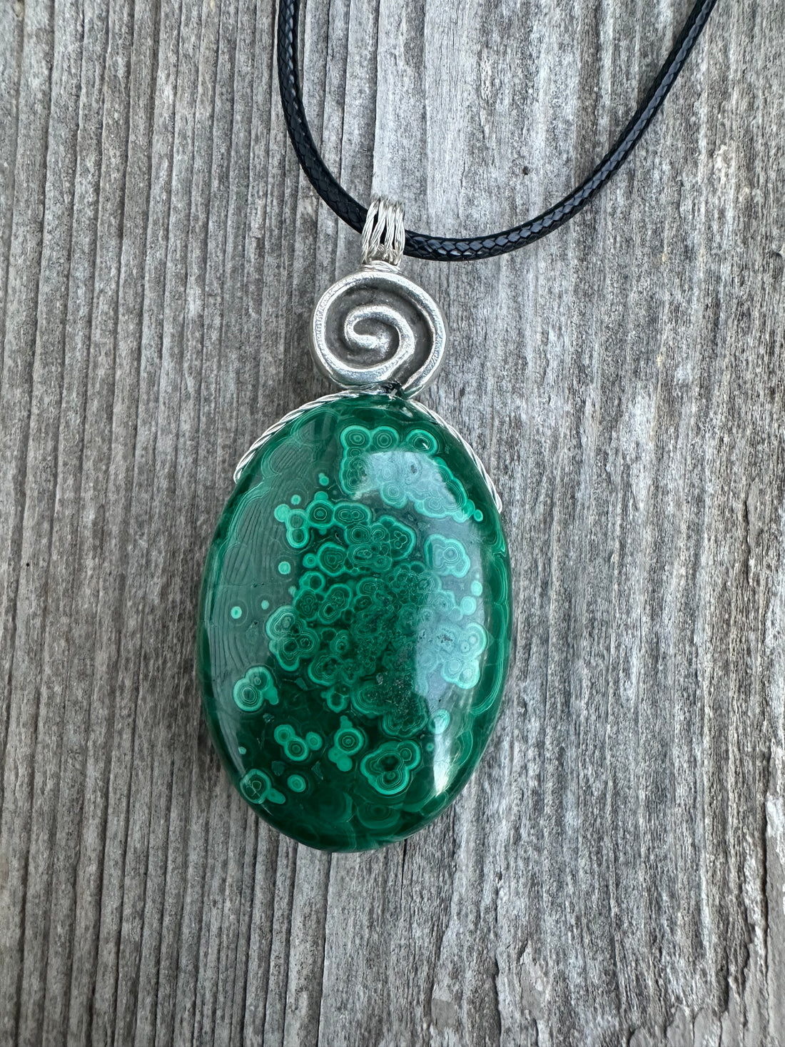 Malachite Necklace for Positivity, Psychic Growth and Amplifying Energy.