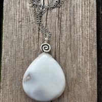 Druzy Agate Necklace for Grounding, Balance and Harmony. Swirl to Signify Consciousness. 20 inch Chain Included.