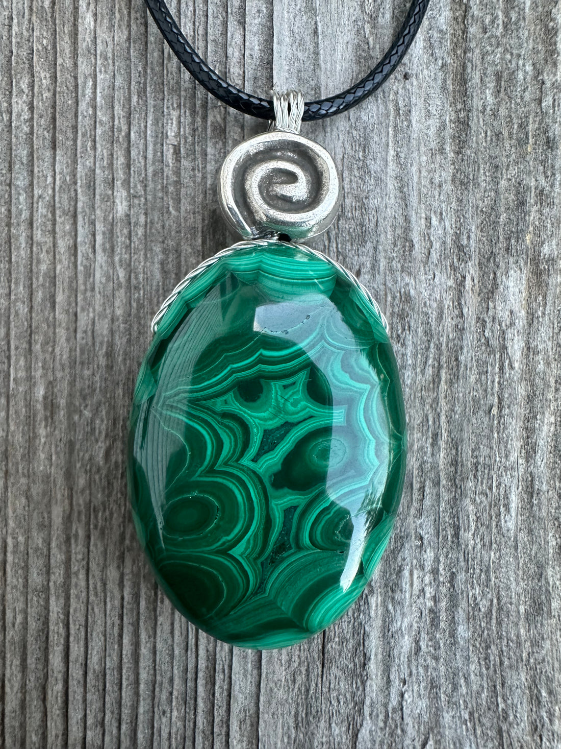 Malachite Necklace for Positivity, Psychic Growth and Amplifying Energy.