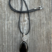 Jet Necklace to Awaken Kundalini Energies