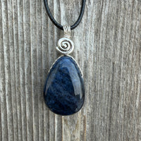 Dumortierite Pendant for Bringing Synchronization to Further Your Dreams.