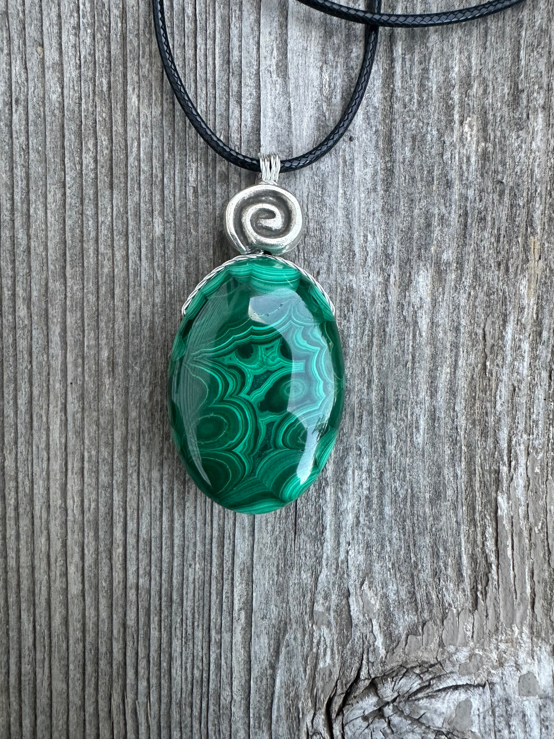 Malachite Necklace for Positivity, Psychic Growth and Amplifying Energy.