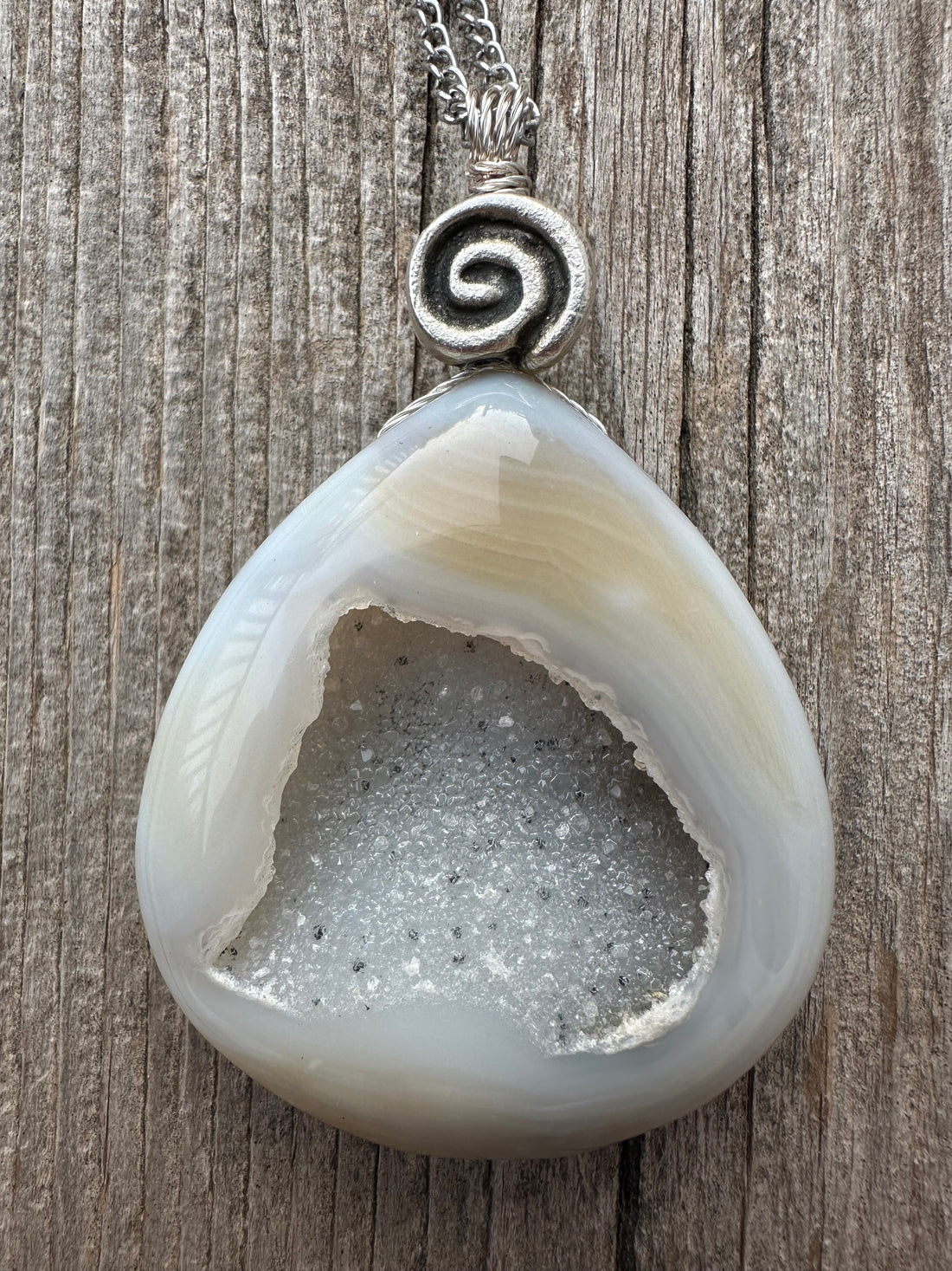 Druzy Agate Necklace for Grounding, Balance and Harmony. Swirl to Signify Consciousness. 20 inch Chain Included.