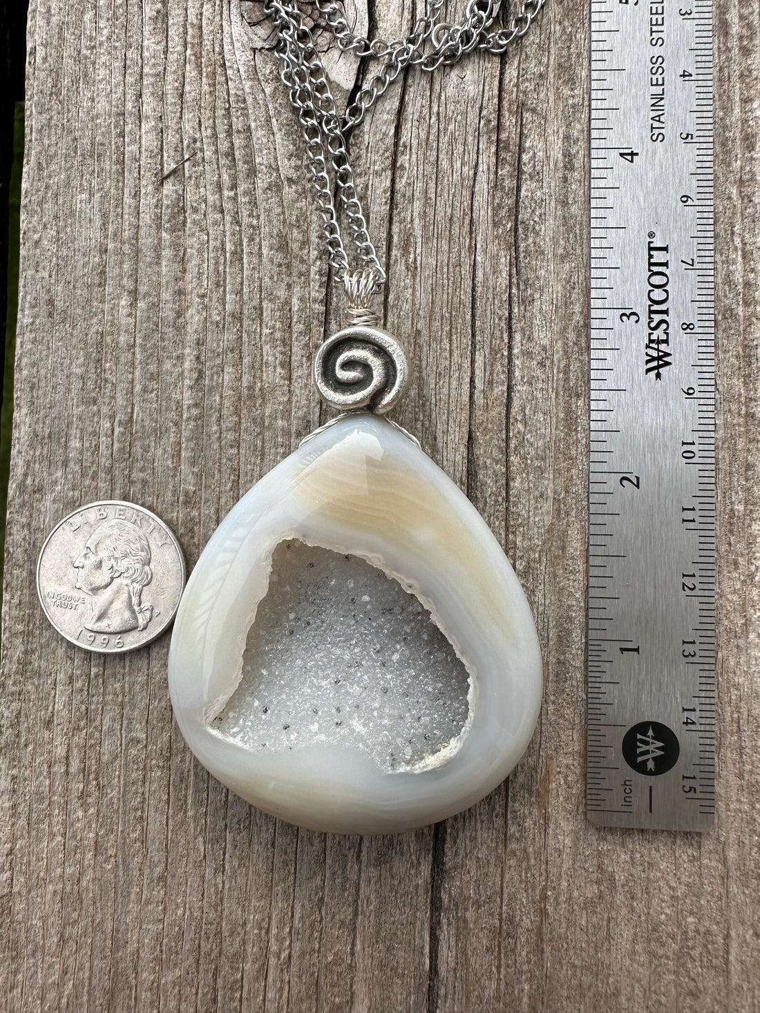 Druzy Agate Necklace for Grounding, Balance and Harmony. Swirl to Signify Consciousness. 20 inch Chain Included.