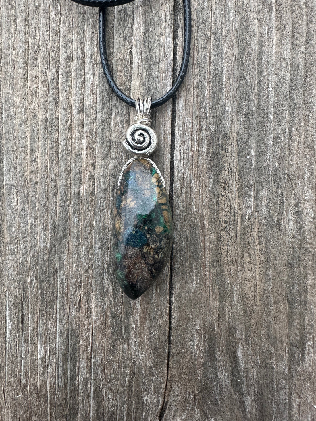 Azurite with Malachite for Higher Consciousness, Grounding and Amplifying Energy. Swirl to Signify Consciousness.