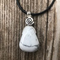 Howlite for Knowledge and Serenity. Swirl Signifies Consciousness.