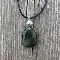 Labradorite Pendant for Transformation, Protection and Consciousness