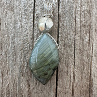 Labradorite Pendant for Transformation, Protection and Consciousness