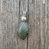 Labradorite Pendant for Transformation, Protection and Consciousness