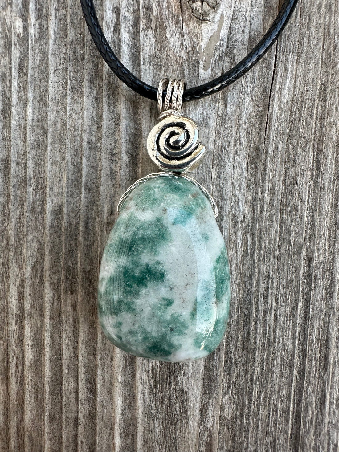 Tree Agate for Grounding and Balance.