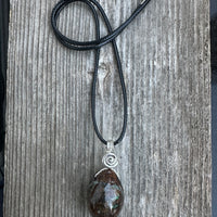 Zaranite for Awakening, Protection and Inner Peace. 18 inch Cable Included.