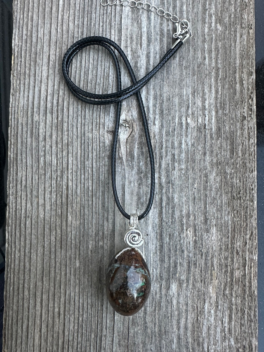 Zaranite for Awakening, Protection and Inner Peace. 18 inch Cable Included.