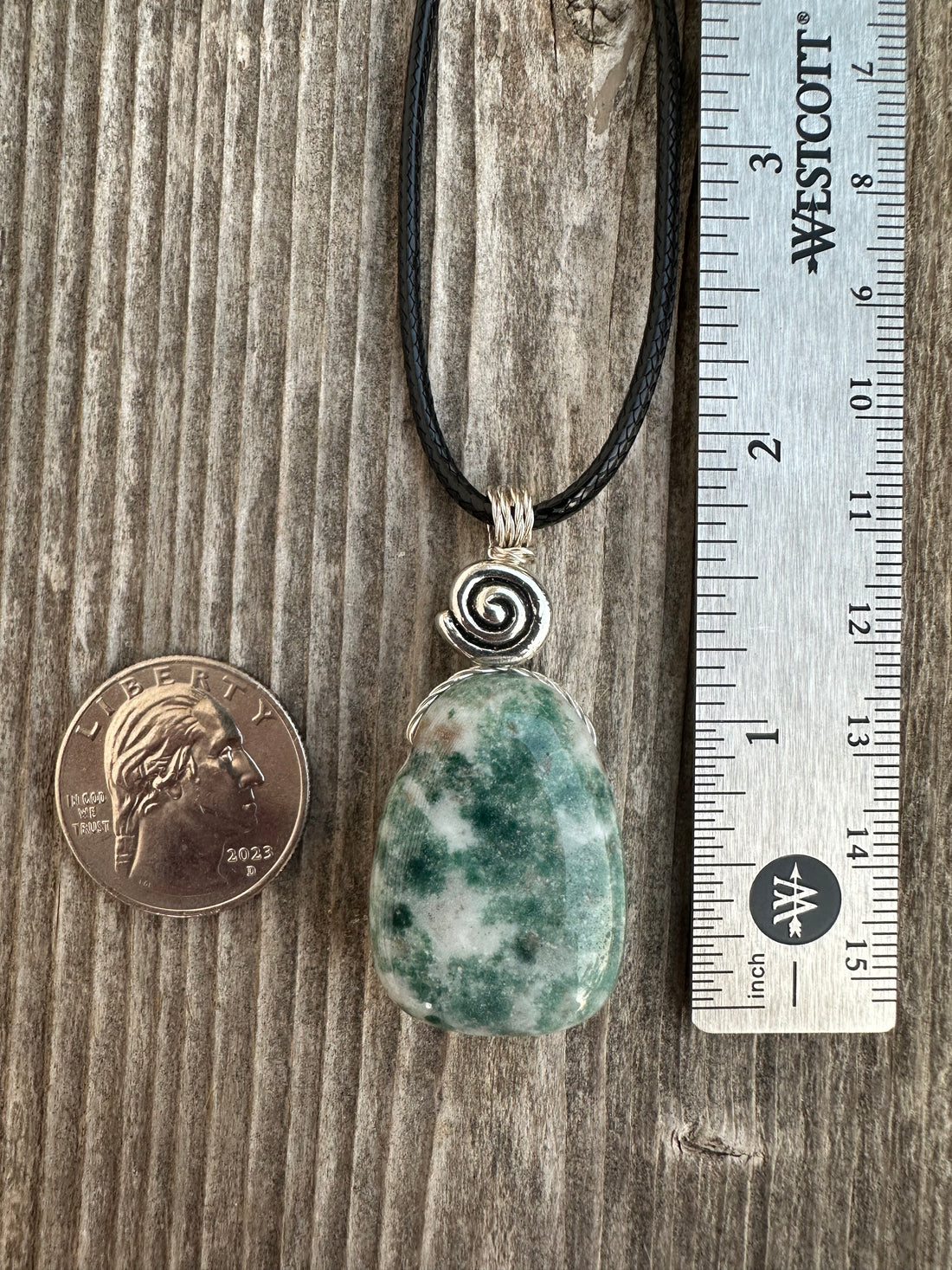 Tree Agate for Grounding and Balance.