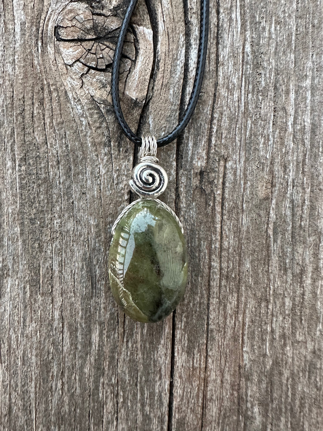 Vesuvianite for Releasing Fear, Manifesting Desires and Unleashing Creativity. Swirl for Consciousness.