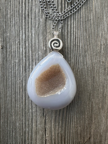 Druzy Agate Necklace for Grounding, Balance and Harmony. Swirl to Signify Consciousness. 20 inch Chain Included.