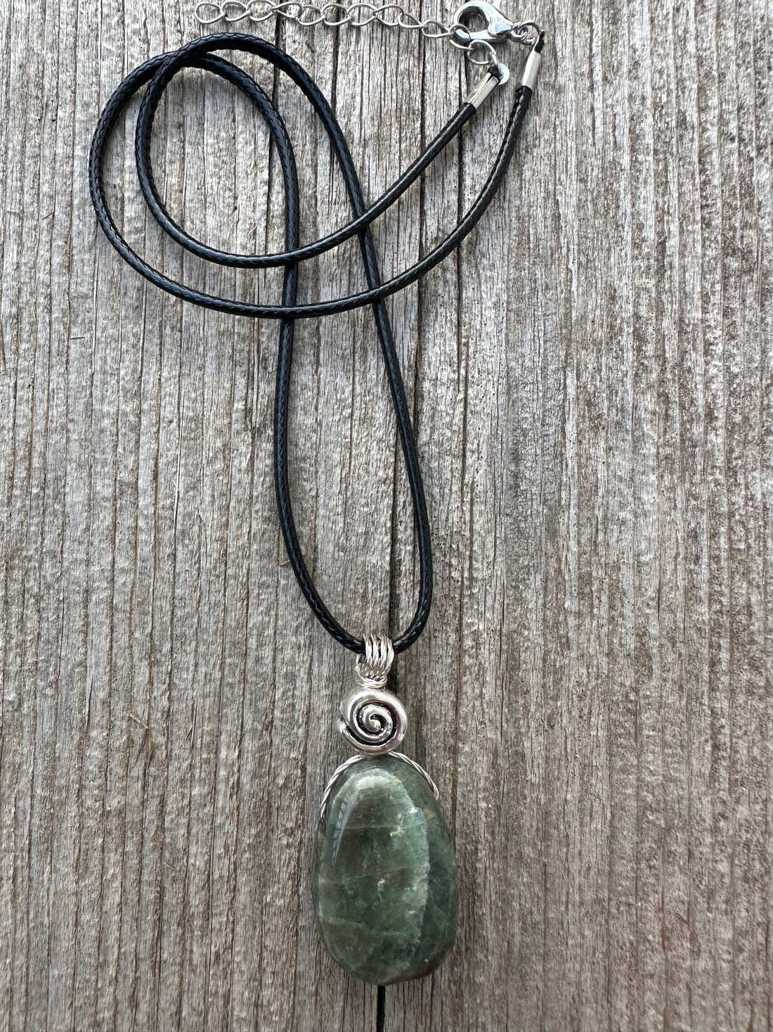 Diopside for Enlightenment and Connection to Gaia and Heart Chakra