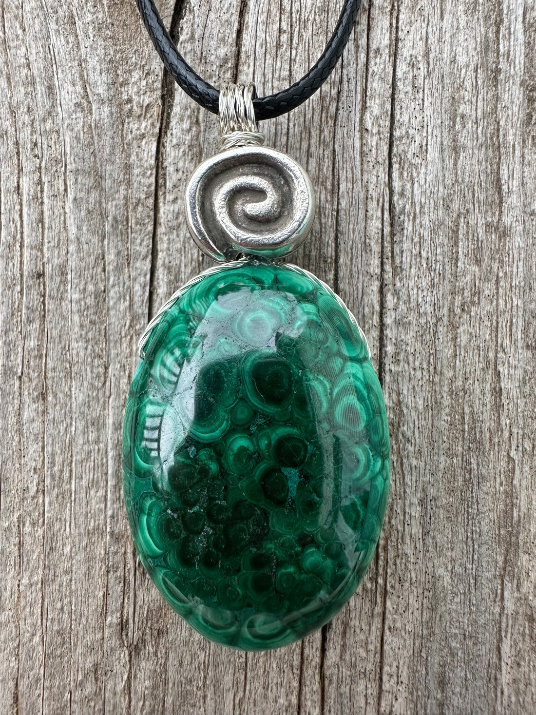 Malachite Necklace for Positivity, Psychic Growth and Amplifying Energy.