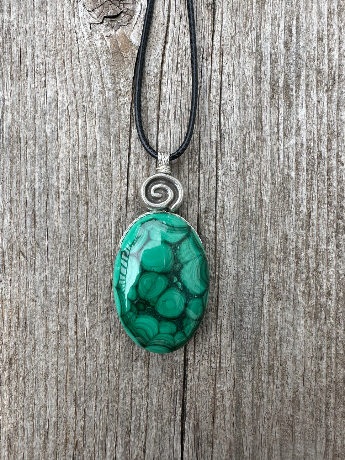 Malachite Necklace for Positivity, Psychic Growth and Amplifying Energy.