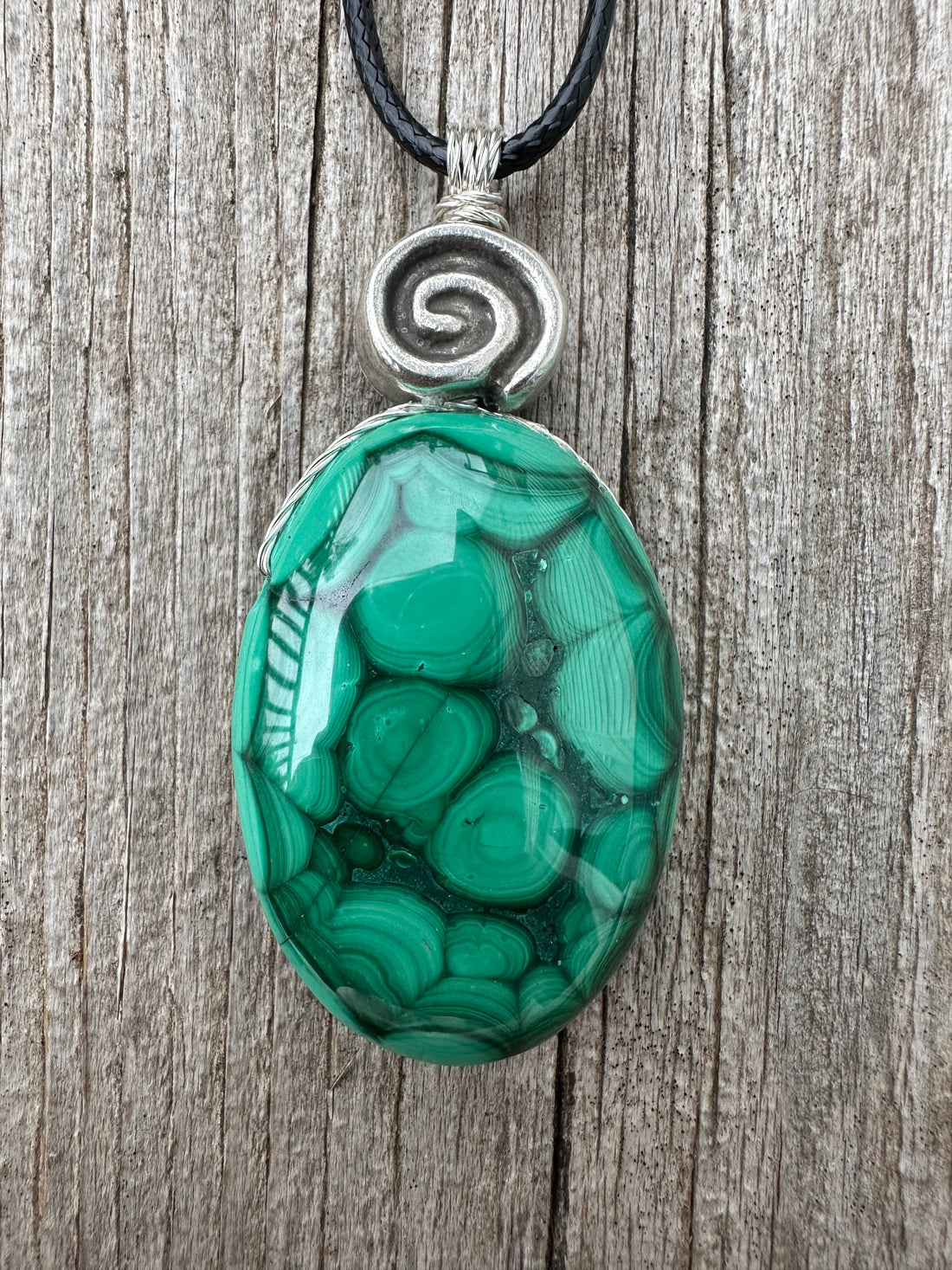 Malachite Necklace for Positivity, Psychic Growth and Amplifying Energy.