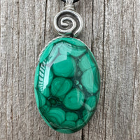 Malachite Necklace for Positivity, Psychic Growth and Amplifying Energy.