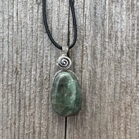 Diopside for Enlightenment and Connection to Gaia and Heart Chakra
