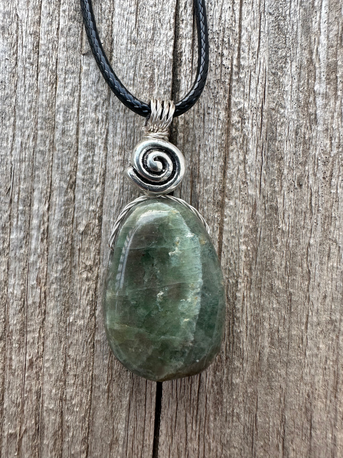 Diopside for Enlightenment and Connection to Gaia and Heart Chakra