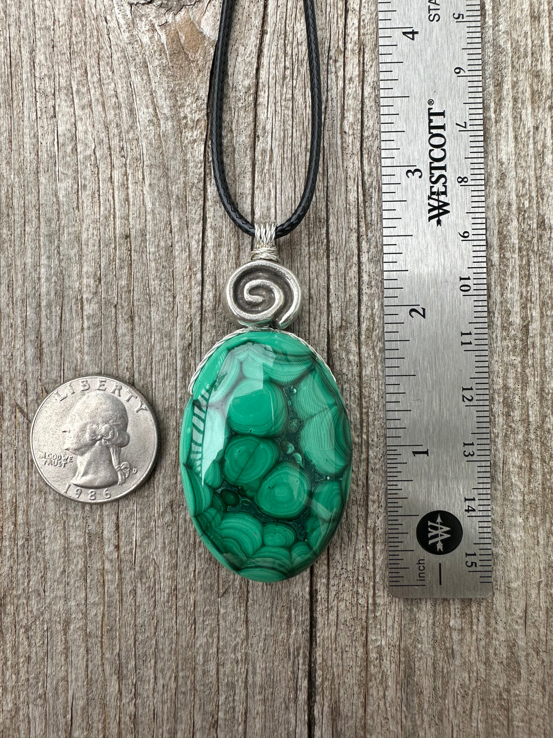 Malachite Necklace for Positivity, Psychic Growth and Amplifying Energy.