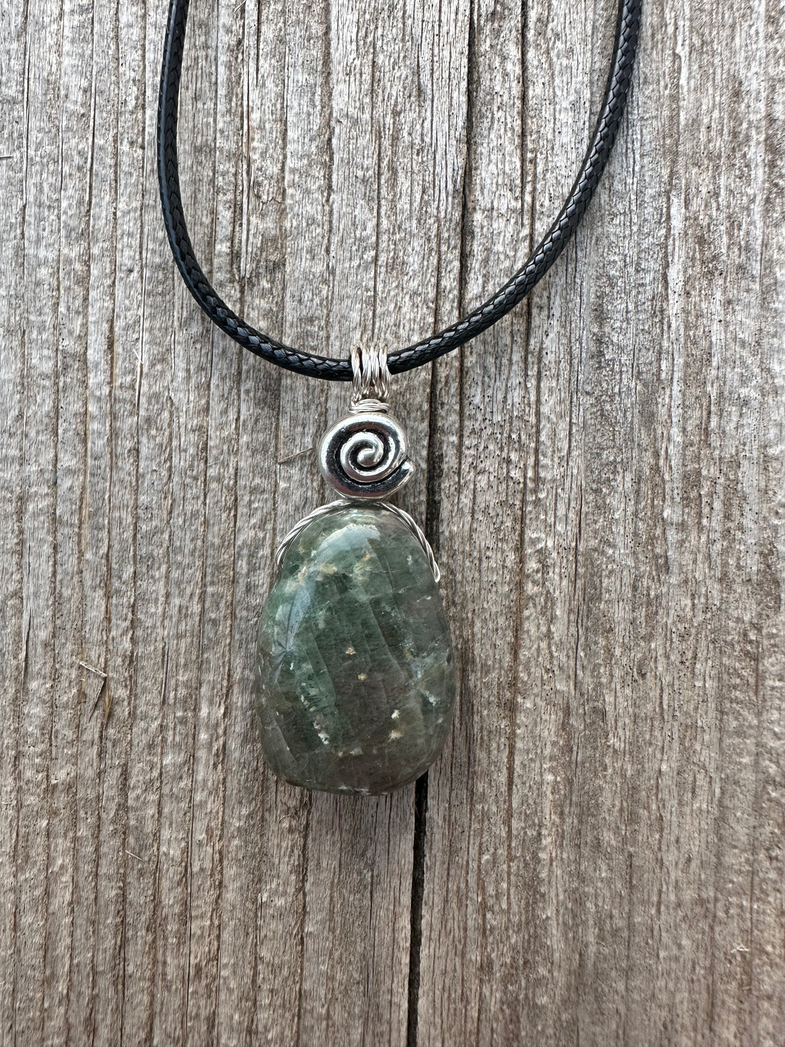 Diopside for Enlightenment and Connection to Gaia and Heart Chakra