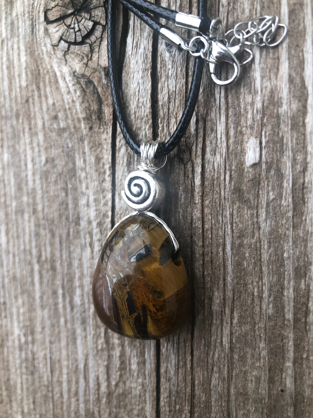 Tiger Eye for Decision Maker, Releasing Fear and Awakening Psychic Abilities