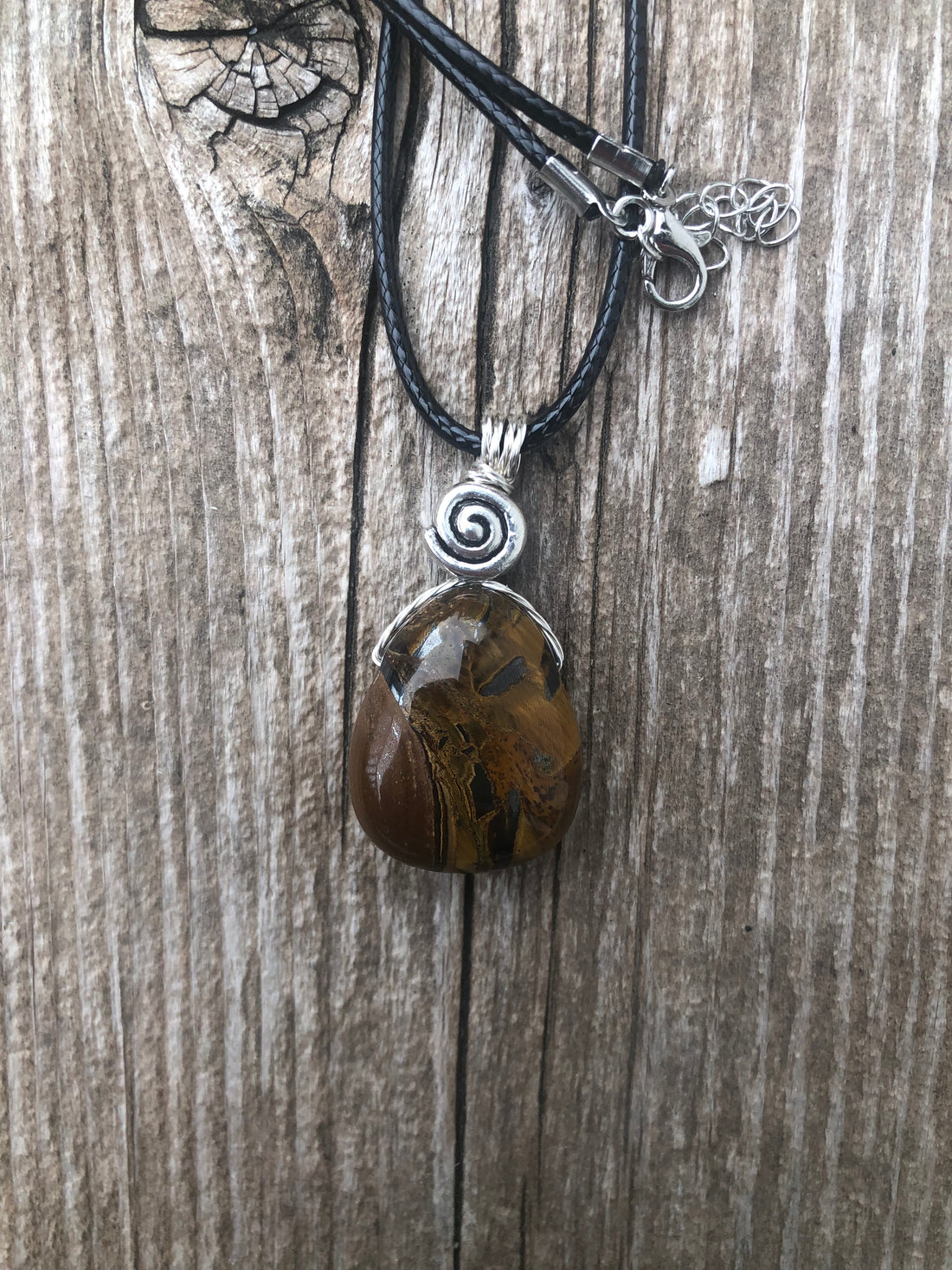 Tiger Eye for Decision Maker, Releasing Fear and Awakening Psychic Abilities