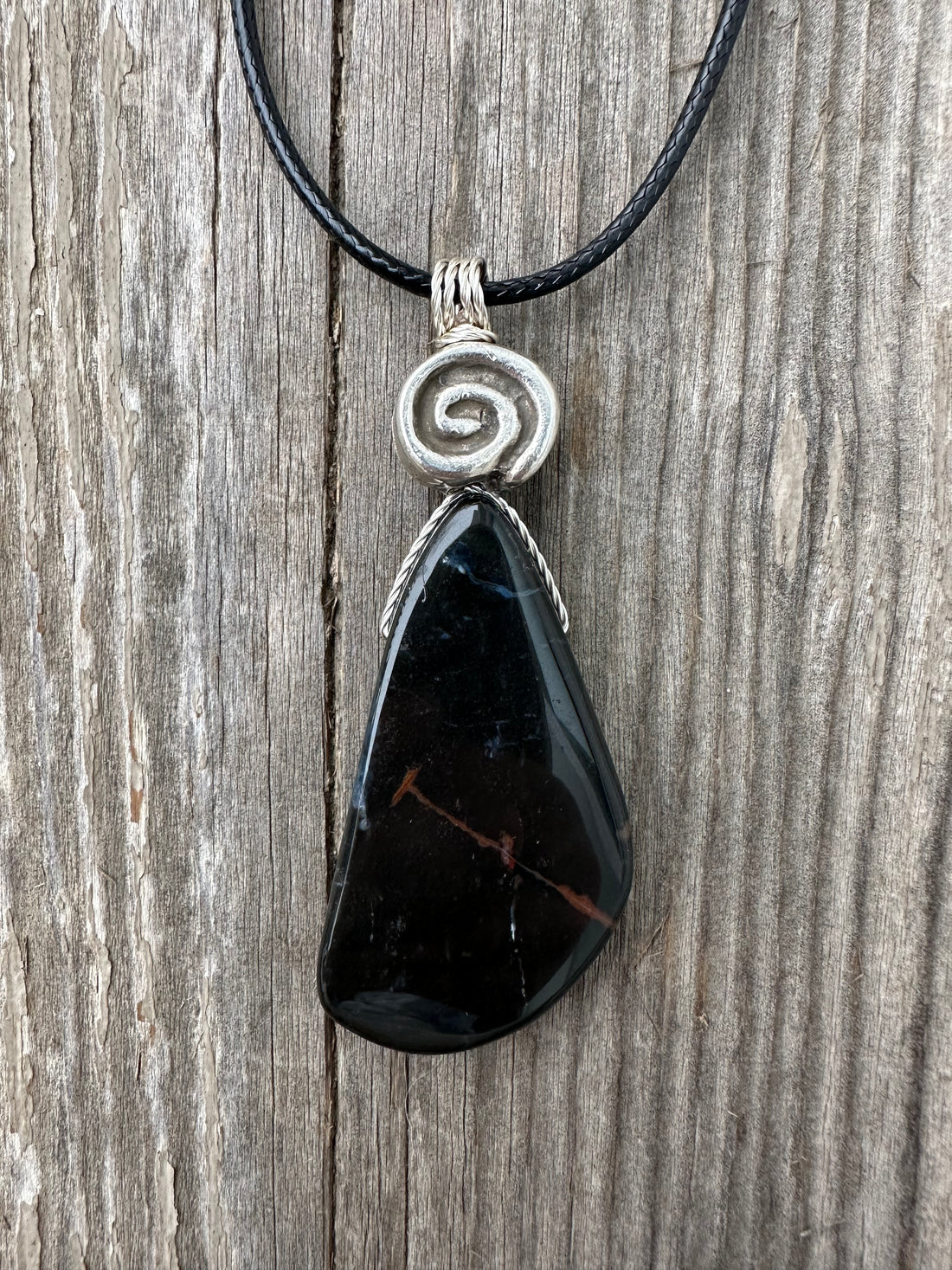 Sardonyx Necklace with 18 inch cable for Willpower, Vigor, and Stability. Swirl to Signify Consciousness.