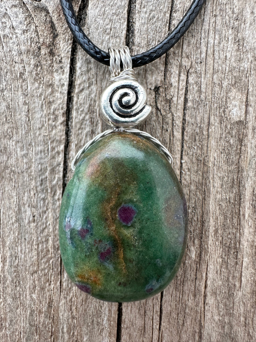 Ruby in Fuchsite for Positivity, Psychic Awareness and Abundance. Swirl to Signify Consciousness.