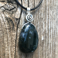 Moss Agate Pendant for Attracting Abundance and Bringing Appreciation. Swirl Signifies Consciousness