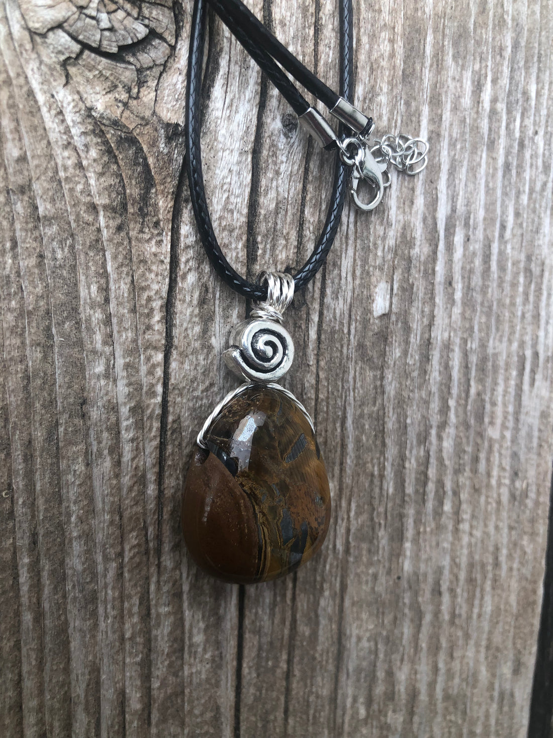 Tiger Eye for Decision Maker, Releasing Fear and Awakening Psychic Abilities