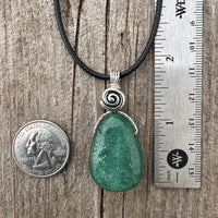 Fuchsite for Knowledge, New Patterns and Releasing Martyrdom. Swirl to Signify Consciousness.