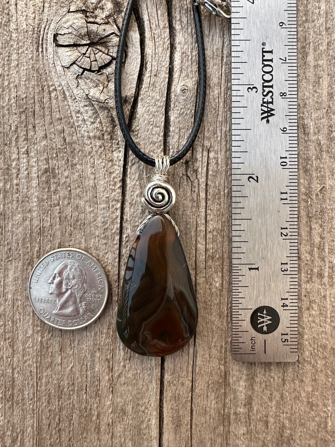 Condor Agate for Abundance, Positivity and Grounding. Signify Consciousness.