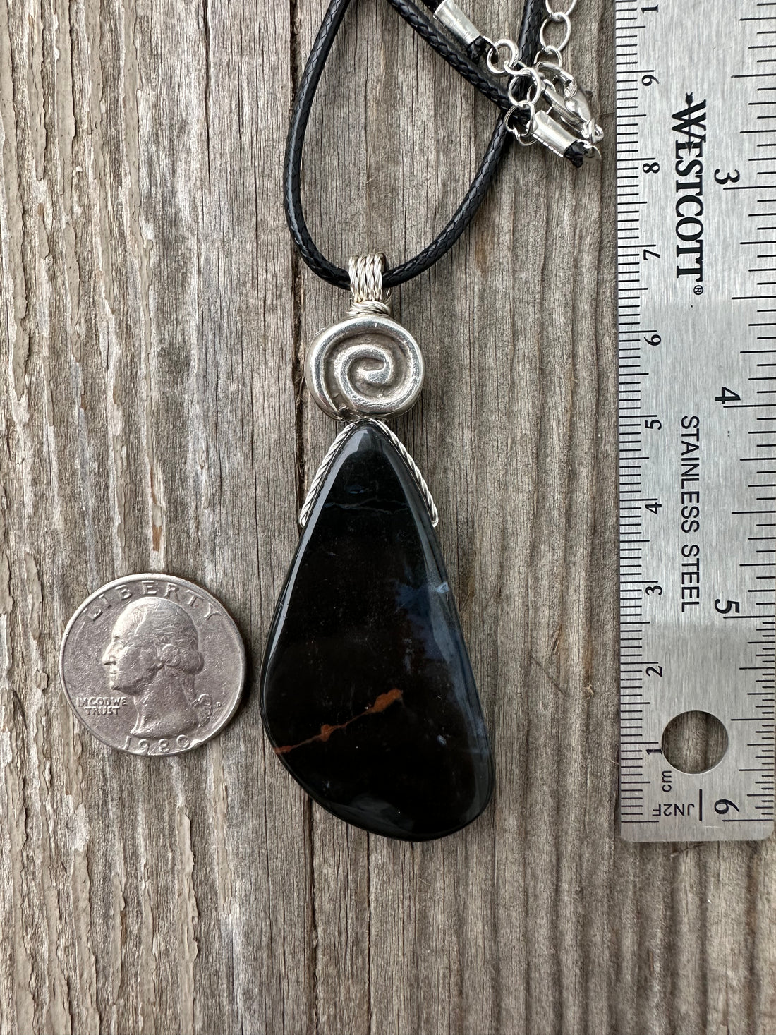 Sardonyx Necklace with 18 inch cable for Willpower, Vigor, and Stability. Swirl to Signify Consciousness.